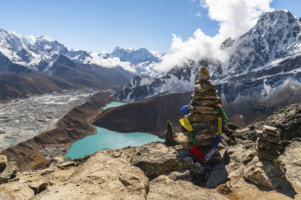Hallan el cadáver de uno de los dos turistas españoles desaparecidos en Nepal
