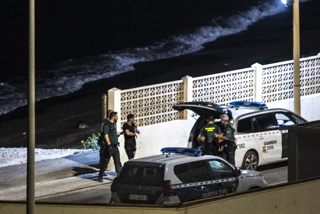 SOS de Ceuta: "Tenemos 18 kilómetros y no es posible alojar más migrantes en condiciones dignas"