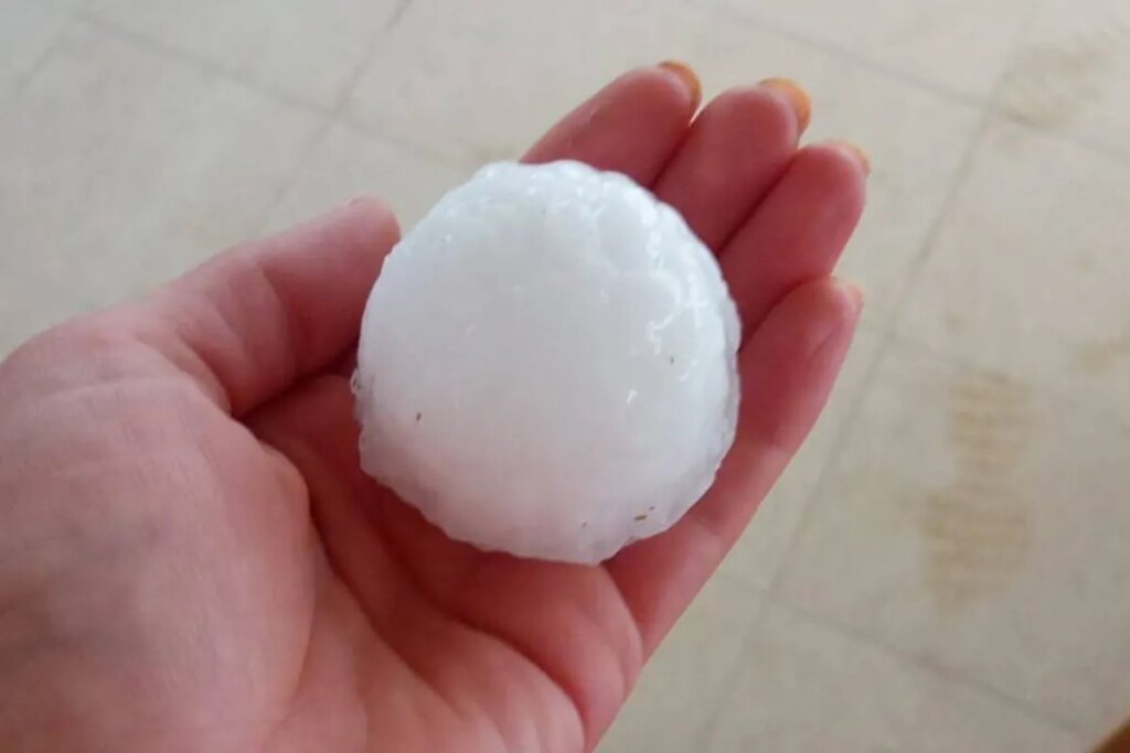 El fin de semana deja grandes granizadas, lluvias y tormentas en varias Comunidades Autónomas
