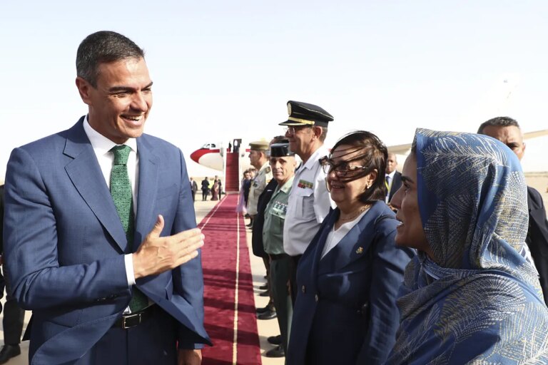Sánchez reafirma los beneficios de una migración "segura, ordenada y regular" frente a las críticas de Feijóo