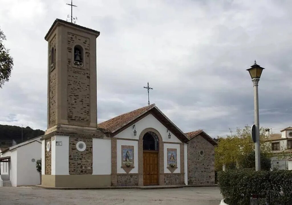 Una pareja se graba realizando un acto sexual en el altar de una iglesia de Jaén