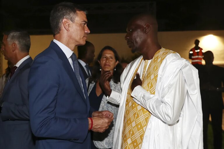 El PP exige una "disculpa" del Gobierno después de que Sánchez defendiera como "imprescindibles" las devoluciones de migrantes