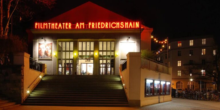 Una sala berlinesa pone de moda el 'cine a ciegas'