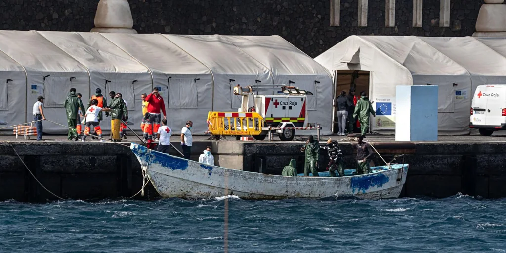 Andalucía acoge a otros 50 inmigrantes adultos en situación irregular llegados desde Ceuta