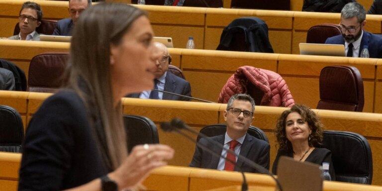 Junts exige a Montero y Bolaños que expliquen en el Congreso el concierto catalán