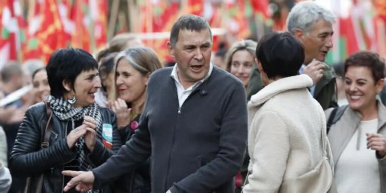 Otegi reclama la excarcelación para «más de cien etarras» y sin la necesidad de arrepentirse