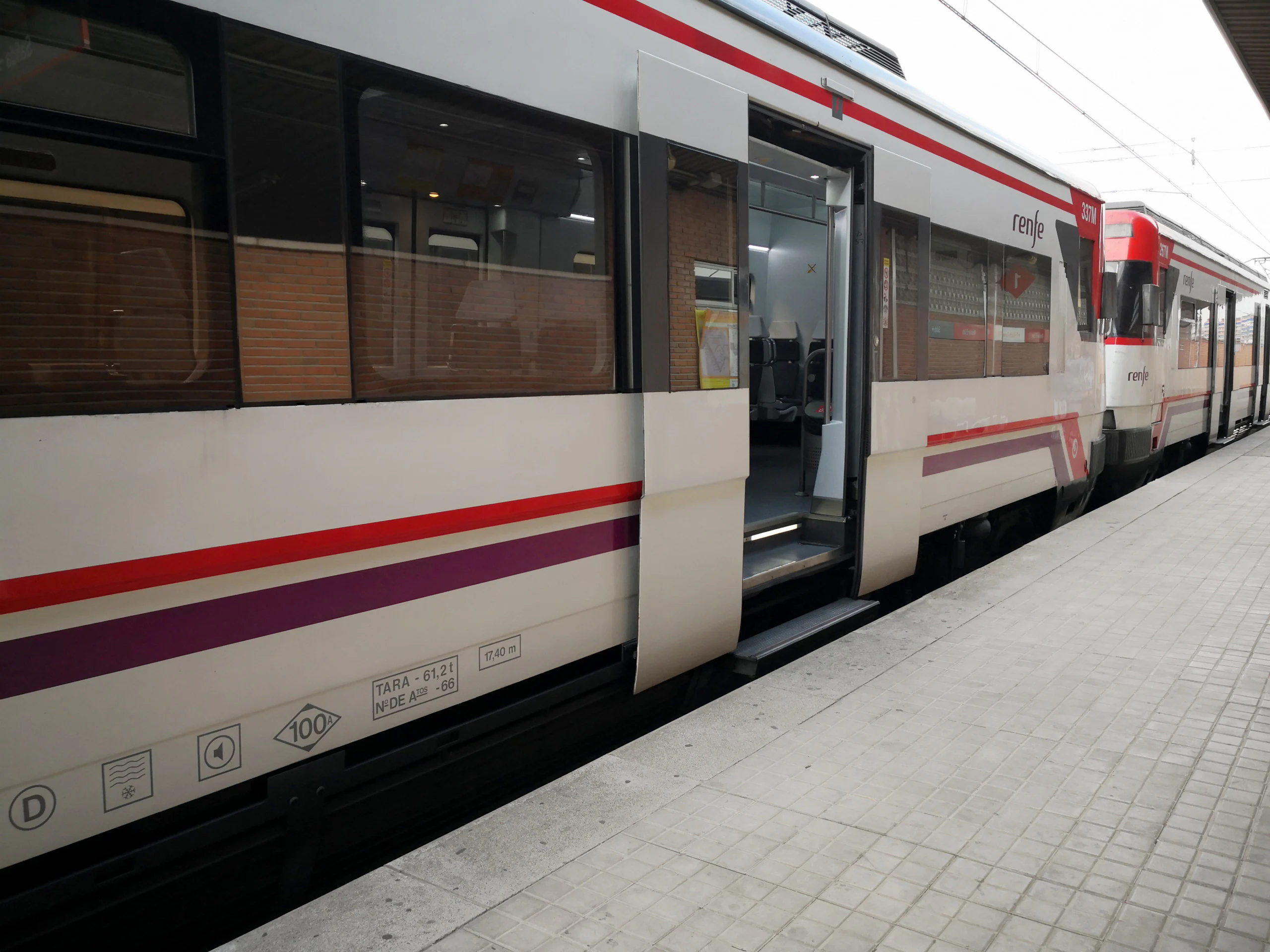 Interrumpida la circulación en varias líneas de Cercanías Madrid por falta de tensión en una catenaria