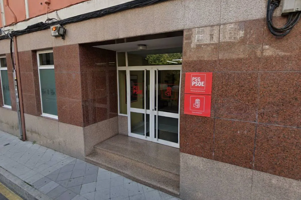 El ridículo botín que robaron unos ladrones en la sede provincial del PSOE de Ourense:  bebidas de una nevera, un botiquín, un teclado...