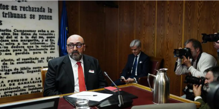 El ex presidente de Puertos asegura que la compra de mascarillas le vino hecha del ministerio