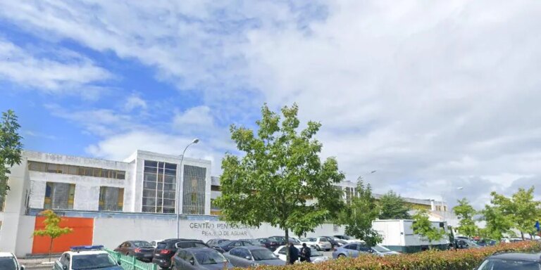 Suspenden a una funcionaria de prisiones que dej su puesto para tener relaciones con un interno en Orense