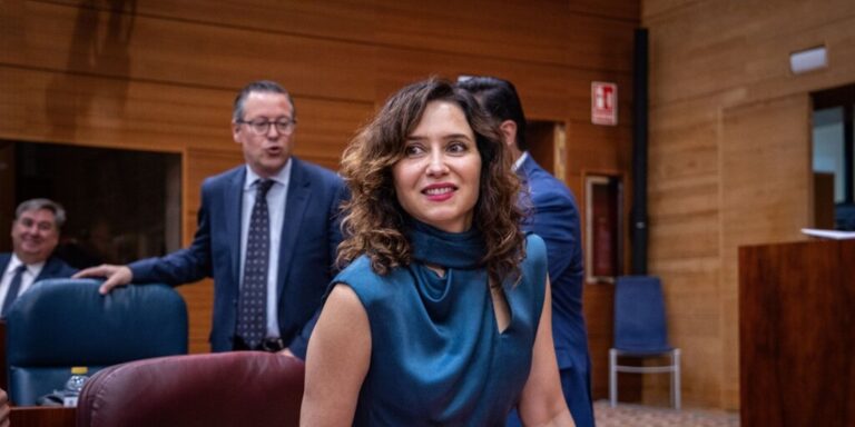 Ayuso: «Me gustaría saber si Begoña Gómez se está pagando su defensa de su bolsillo»
