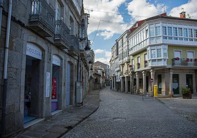 75.000 euros y ms de 350 metros cuadrados