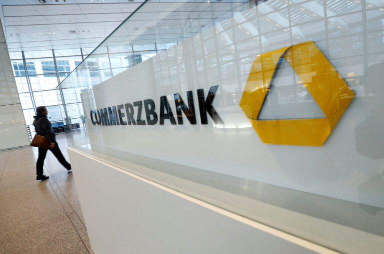 El Gobierno alemán paraliza la venta de acciones de Commerzbank por el momento