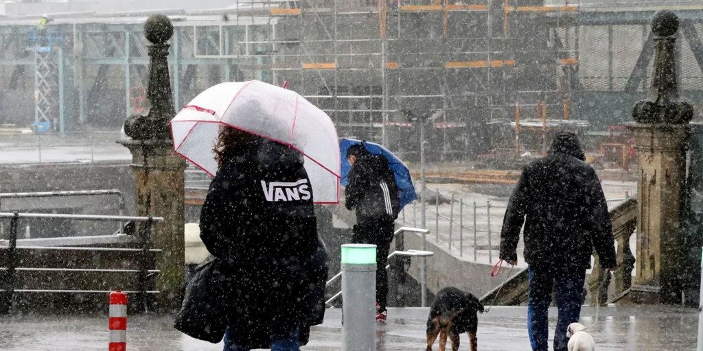 La primera borrasca de la temporada pone a Galicia en alerta por lluvias y fuerte viento