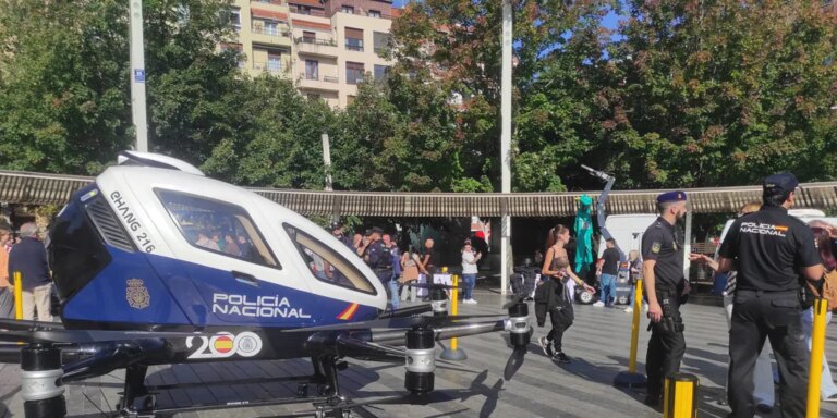 La Policía Nacional celebra en Bilbao su primera jornada de puertas abiertas en décadas