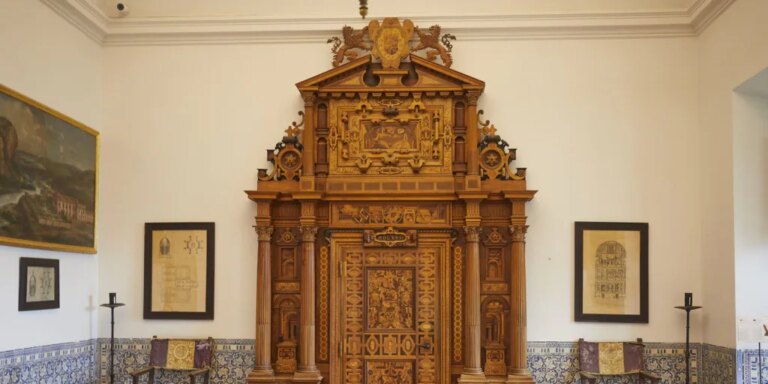 La obra cumbre de la ebanistería que custodia los secretos de Felipe II en El Escorial
