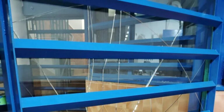 Tres funcionarios agredidos en un violento altercado en la prisión de Córdoba