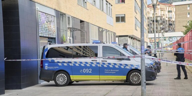 Detenida una mujer tras abandonar a su hijo de cinco años para irse de fiesta en Navarra