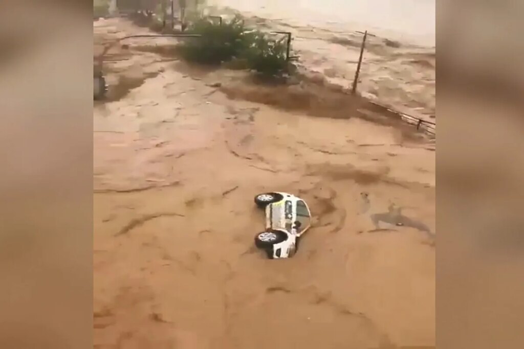 La Generalitat Valenciana lanza una nueva alerta por las fuertes lluvias mientras la UME busca desaparecidos y trata de acceder a zonas incomunicadas