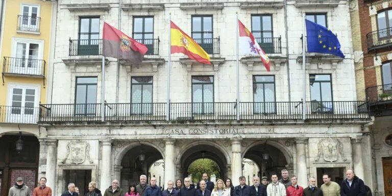 Castilla y León moviliza 200 efectivos para ayudar ante la «tragedia» provocada por la DANA