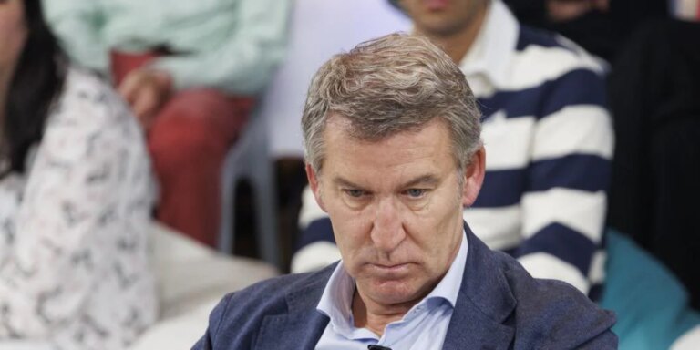 El PP cede terreno a Vox pero la suma de ambos alcanza los 187 escaños