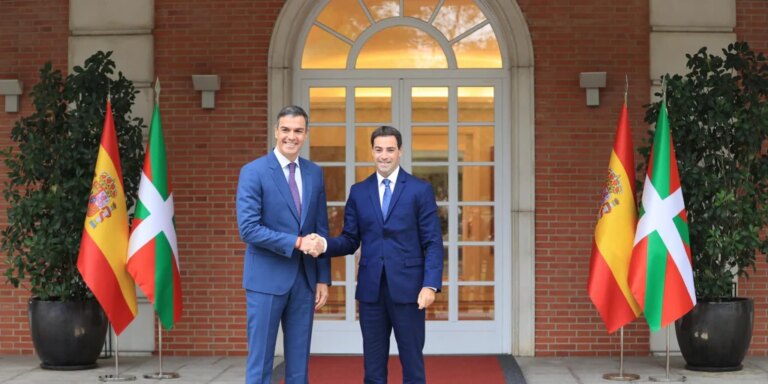 Sánchez amarra al PNV con la creación de la «comisión bilateral» el próximo 6 de noviembre