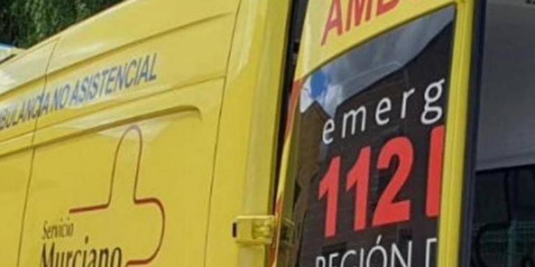 Muere un hombre de 30 años tras caerle un barco encima mientras trabajaba
