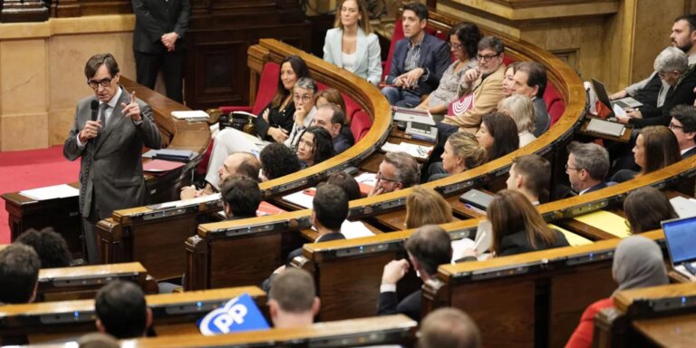 La «política aburrida» regresa a Cataluña: Illa encara sin sobresaltos las cuentas de 2025