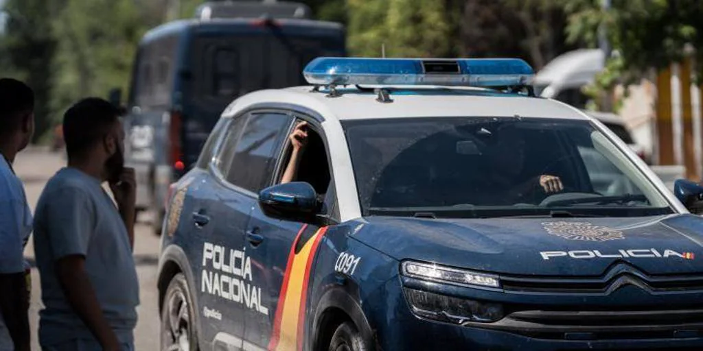 Detenido un hombre por amenazar con una botella de cristal rota a una mujer por no darle dinero en Murcia
