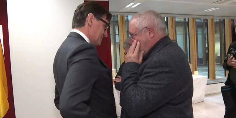 Illa invita a Puigdemont a un acto en Bruselas, donde coincide con el también prófugo Puig