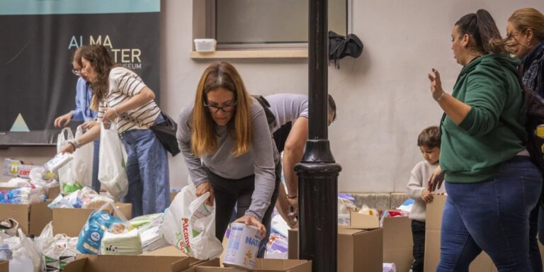 Dónde llevar comida, agua y ropa para los afectados por la Dana en País Vasco: consulta los 17 puntos y horarios para ayudar a los damnificados de Valencia