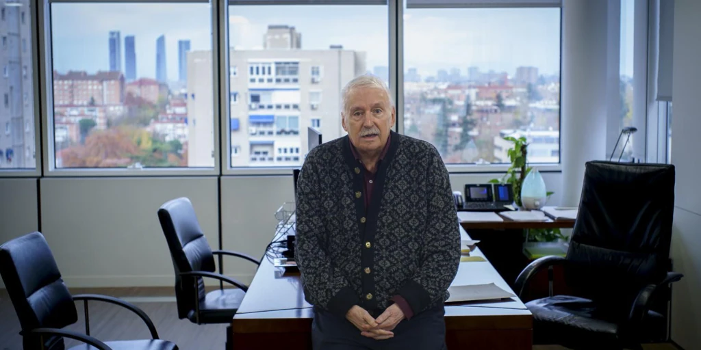 Joaquín Leguina: «Madrid no necesita nada para ganar. Eso de resistir para ganar me recuerda a Pedro Sánchez»