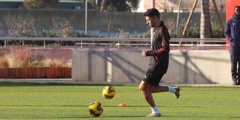 Saúl regresa en el último entrenamiento de la carrera de Jesús Navas