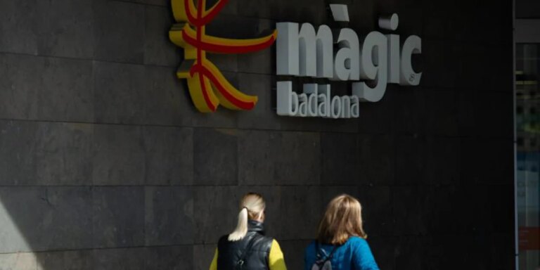 Cuatro y dos años de prisión para dos menores por una agresión sexual a una niña de 11 años en el Màgic de Badalona