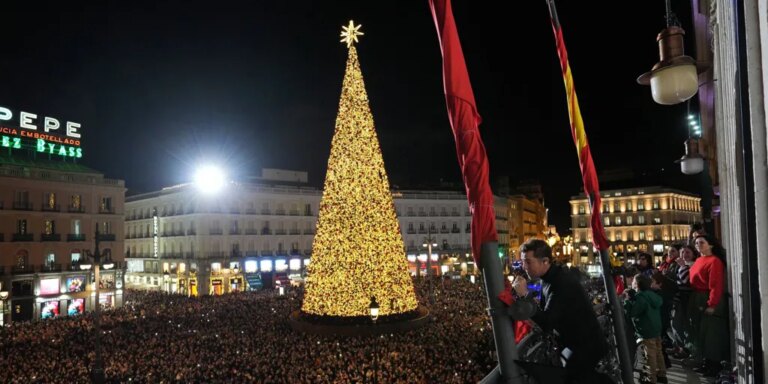 Aforo máximo de 17.500 personas durante las campanadas de Fin de Año en la Puerta del Sol