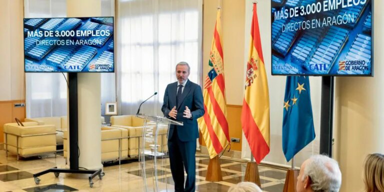La gigafactoría de Stellantis-CATL estará operativa al 100% en marzo de 2028 y fabricará un millón de baterías