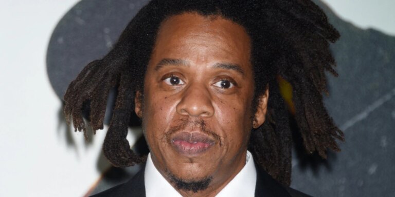 La mujer que afirma que fue violada por Diddy y Jay-Z a los 13 años gana su primera batalla judicial
