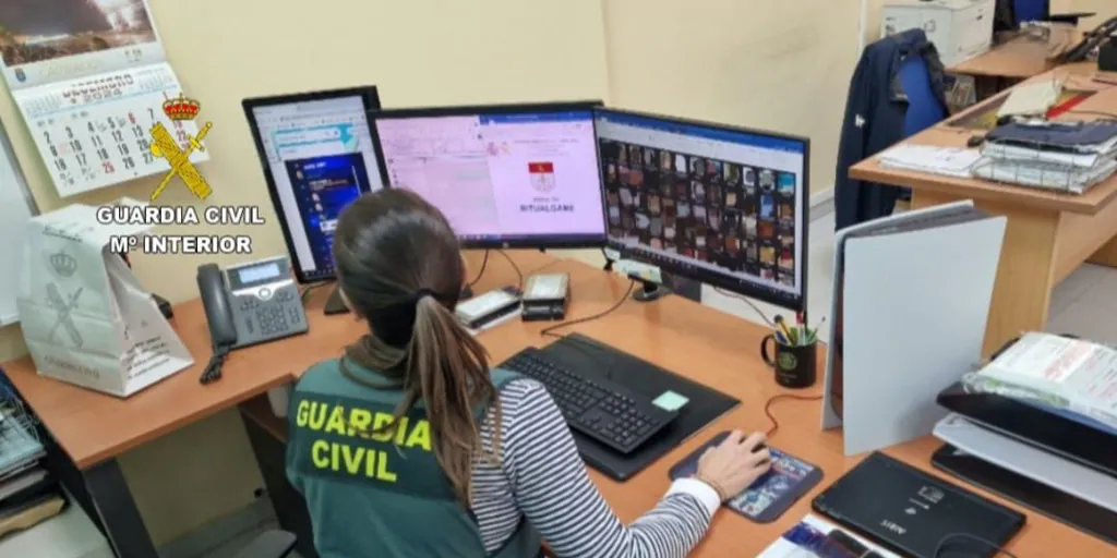 Así se cazó al pederasta del Ritual, que regalaba 'skins' a cambio de vídeos sexuales