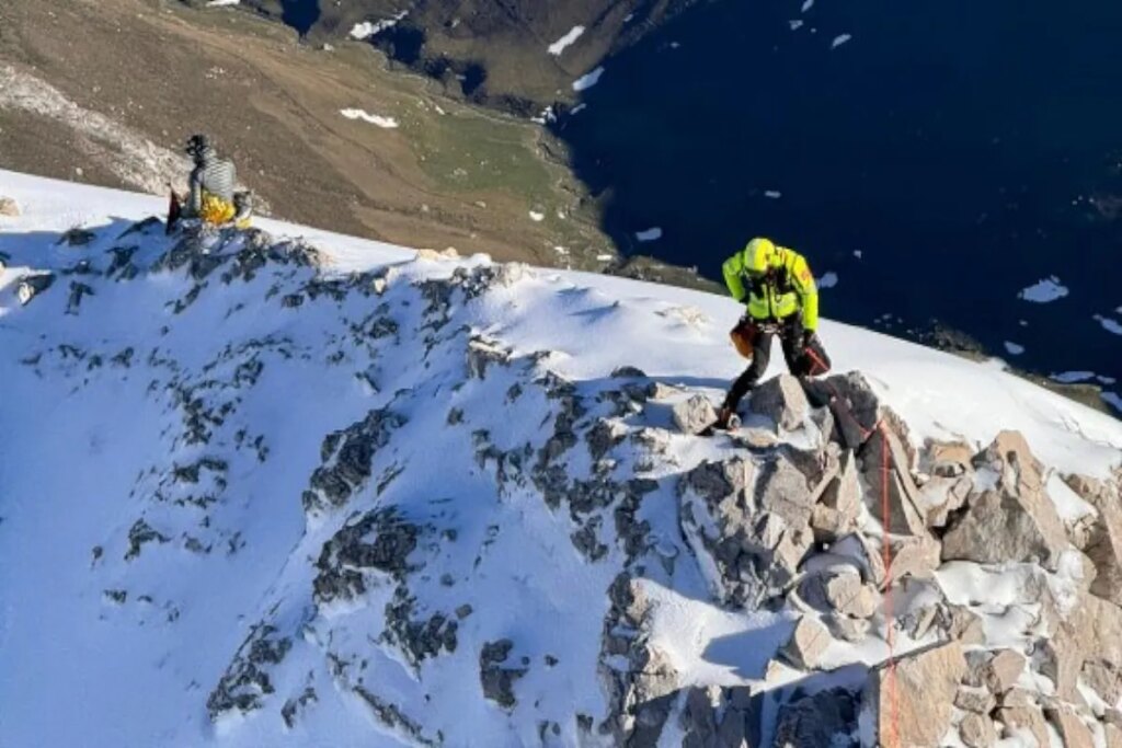 Muere un montañero de 44 años despeñado en Picos de Europa