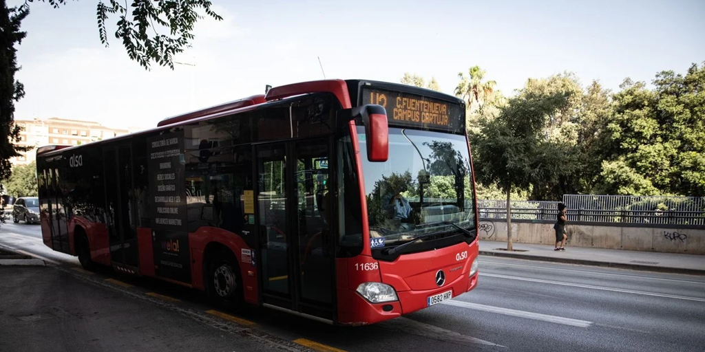 Los billetes de autobús bonificados subirán en Granada un 30% a partir del lunes 3 de febrero