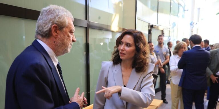 Ofensiva del PSOE y Más Madrid en la Asamblea regional contra Ayuso, su pareja y su jefe de gabinete