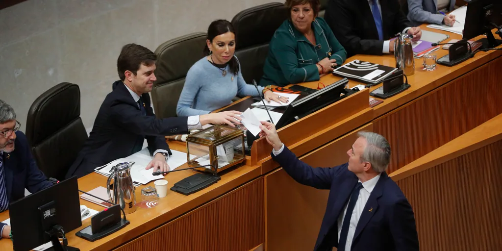 El PSOE-Aragón tacha de «Gobierno fallido» la gestión de Azcón