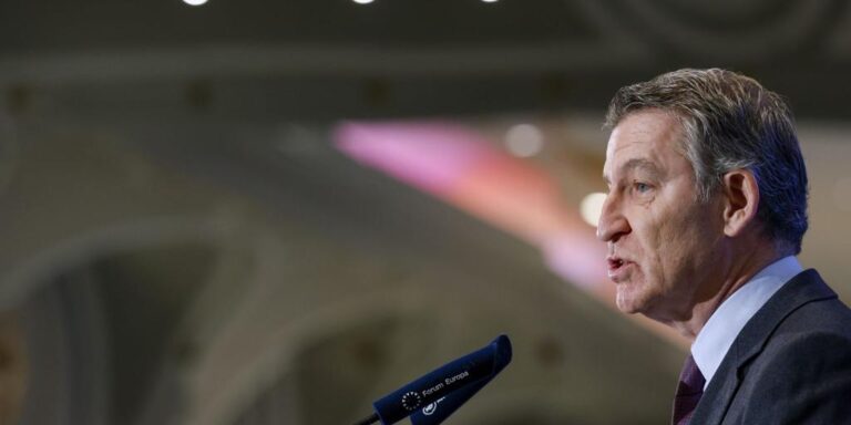 Feijóo acusa al Gobierno de un uso «inaudito e inmoral» de los pensionistas y los afectados por la dana