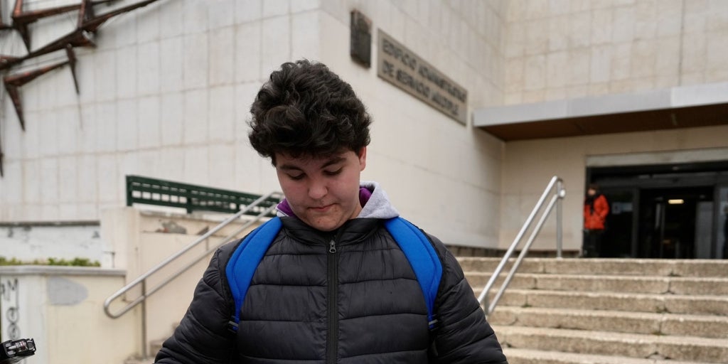Un alumno denuncia ante la policía una agresión por las críticas a la excursión al Valle de los Caídos