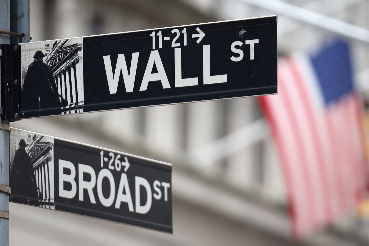 DeepSeek sacude a Wall Street: el Nasdaq se desploma un 3% por el temor a la IA china