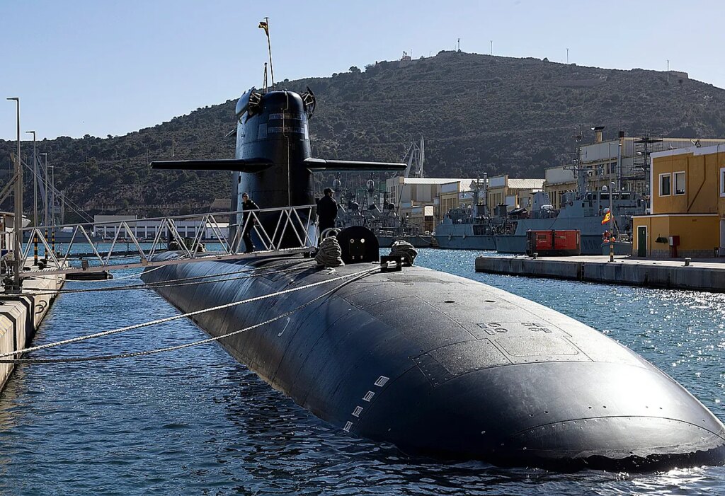Dentro del S-81, el primer submarino 100% español: "Impide que otros países tengan el control en el mar donde estás"