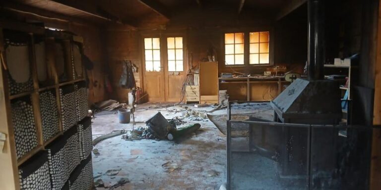 El TSJA ordena el traslado de los alumnos de Caneto (Huesca) a tres locales del pueblo tras el incendio de la escuela