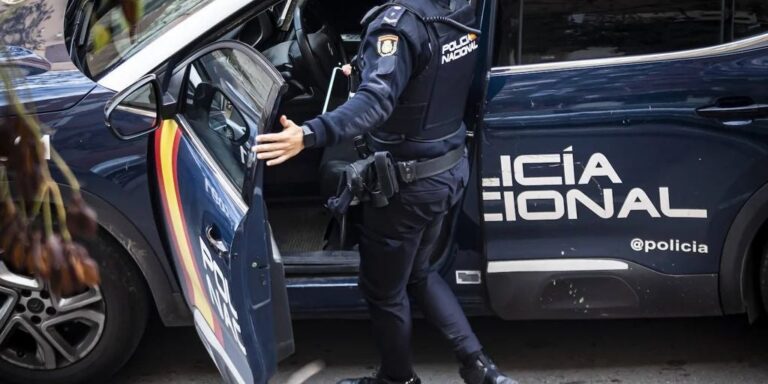 A prisión tras patear la cabeza a una mujer para robarle unas monedas en el parking de un hipermercado de Salamanca