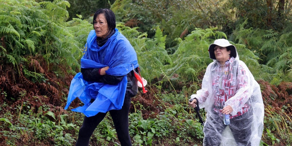 Vientos de 110 kilómetros hora y atascos por las fuertes lluvias