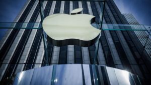 Juzgado admite demanda de OCU contra Apple por restricciones a plataformas como Spotify